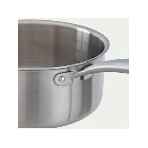 https://www.bazari.fr/10179-thickbox/casserole-emaille-ten-diametre-18-cm-choco-fabrication-.jpg