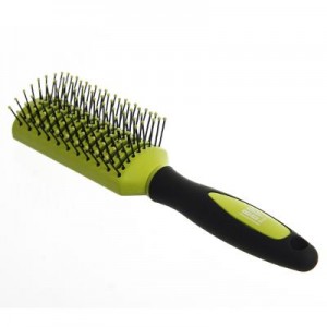 https://www.bazari.fr/3031-thickbox/brosse-a-cheveux-rubber-metal-tete-rectangle.jpg