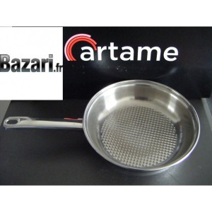 https://www.bazari.fr/9213-thickbox/poele-inox-nid-d-abeilles-artame-26-cm.jpg